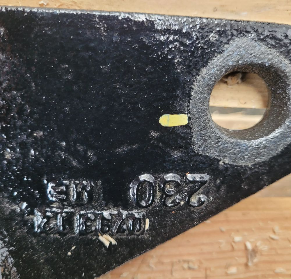 SIODŁO NOWE FONTAINE TYPE 150SP2 230MM.DAF 1740185 CHWALIM116 - Sattelkupplung für LKW: das Bild 4 SIODŁO NOWE FONTAINE TYPE 150SP2 230MM.DAF 1740185 CHWALIM116 - Sattelkupplung für LKW: das Bild 4