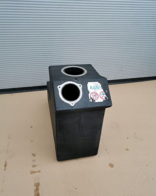 ZBIORNIK AD BLUE IVECO EUROCARGO 504166556 - Kraftstofftank: das Bild 1 ZBIORNIK AD BLUE IVECO EUROCARGO 504166556 - Kraftstofftank: das Bild 1