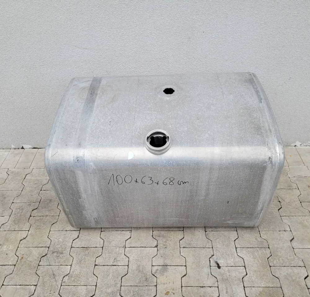 ZBIORNIK PALIWA IVECO MAN 400L 100X63X68 - Kraftstofftank für LKW: das Bild 1 ZBIORNIK PALIWA IVECO MAN 400L 100X63X68 - Kraftstofftank für LKW: das Bild 1