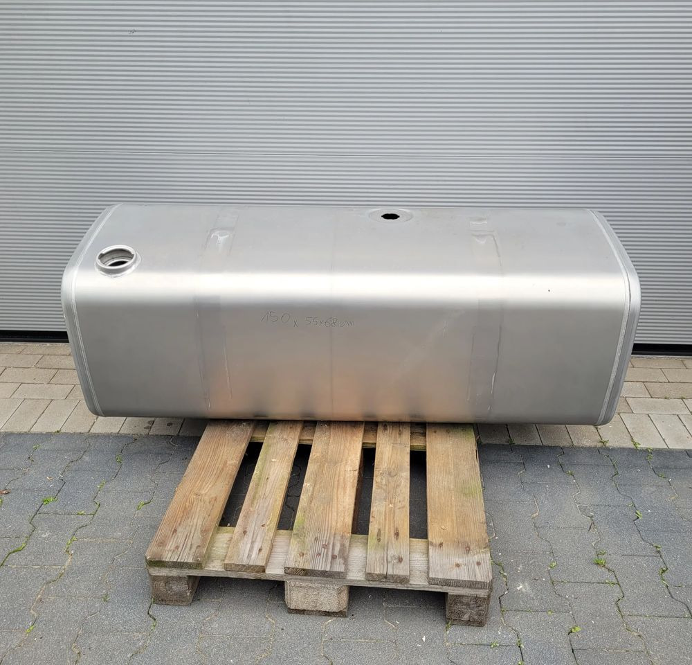 ZBIORNIK PALIWA VOLVO FH4 FH5 GAMA 150X55X68 CM 475L 22038784 CHWALIM116 - Kraftstoffaufbereitung/ Kraftstoffförderung für LKW: das Bild 1 ZBIORNIK PALIWA VOLVO FH4 FH5 GAMA 150X55X68 CM 475L 22038784 CHWALIM116 - Kraftstoffaufbereitung/ Kraftstoffförderung für LKW: das Bild 1
