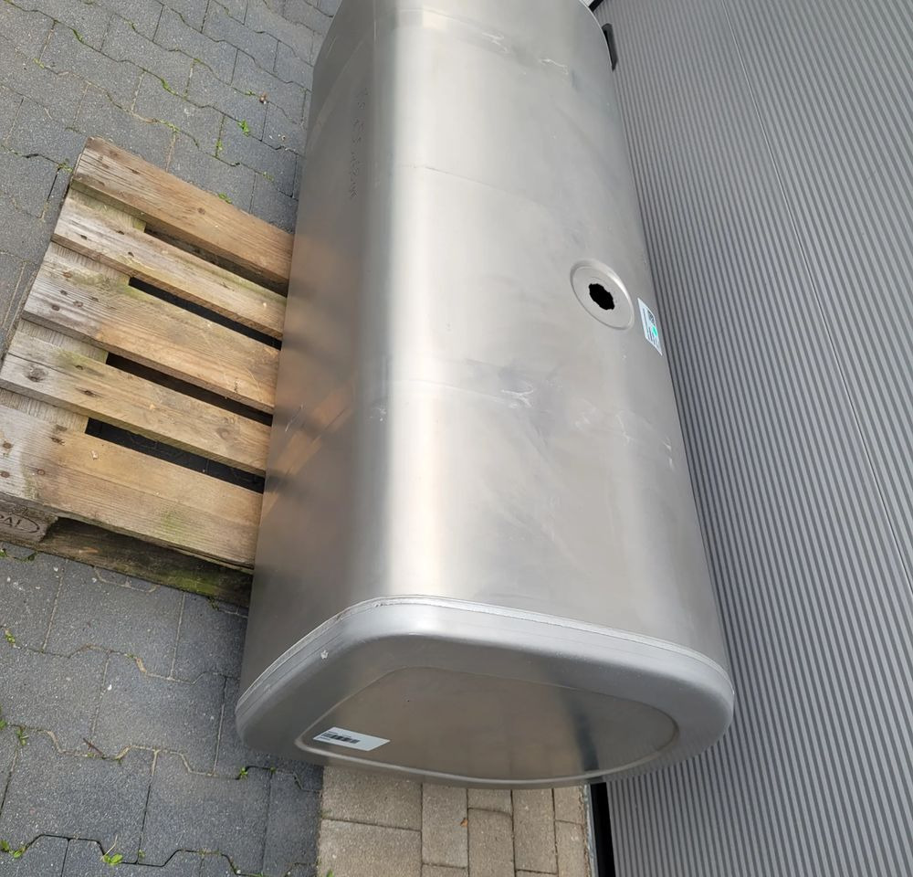 ZBIORNIK PALIWA VOLVO FH4 FH5 GAMA 160x55x68cm 505L 21516480 CHWALIM116 - Kraftstoffaufbereitung/ Kraftstoffförderung für LKW: das Bild 3 ZBIORNIK PALIWA VOLVO FH4 FH5 GAMA 160x55x68cm 505L 21516480 CHWALIM116 - Kraftstoffaufbereitung/ Kraftstoffförderung für LKW: das Bild 3