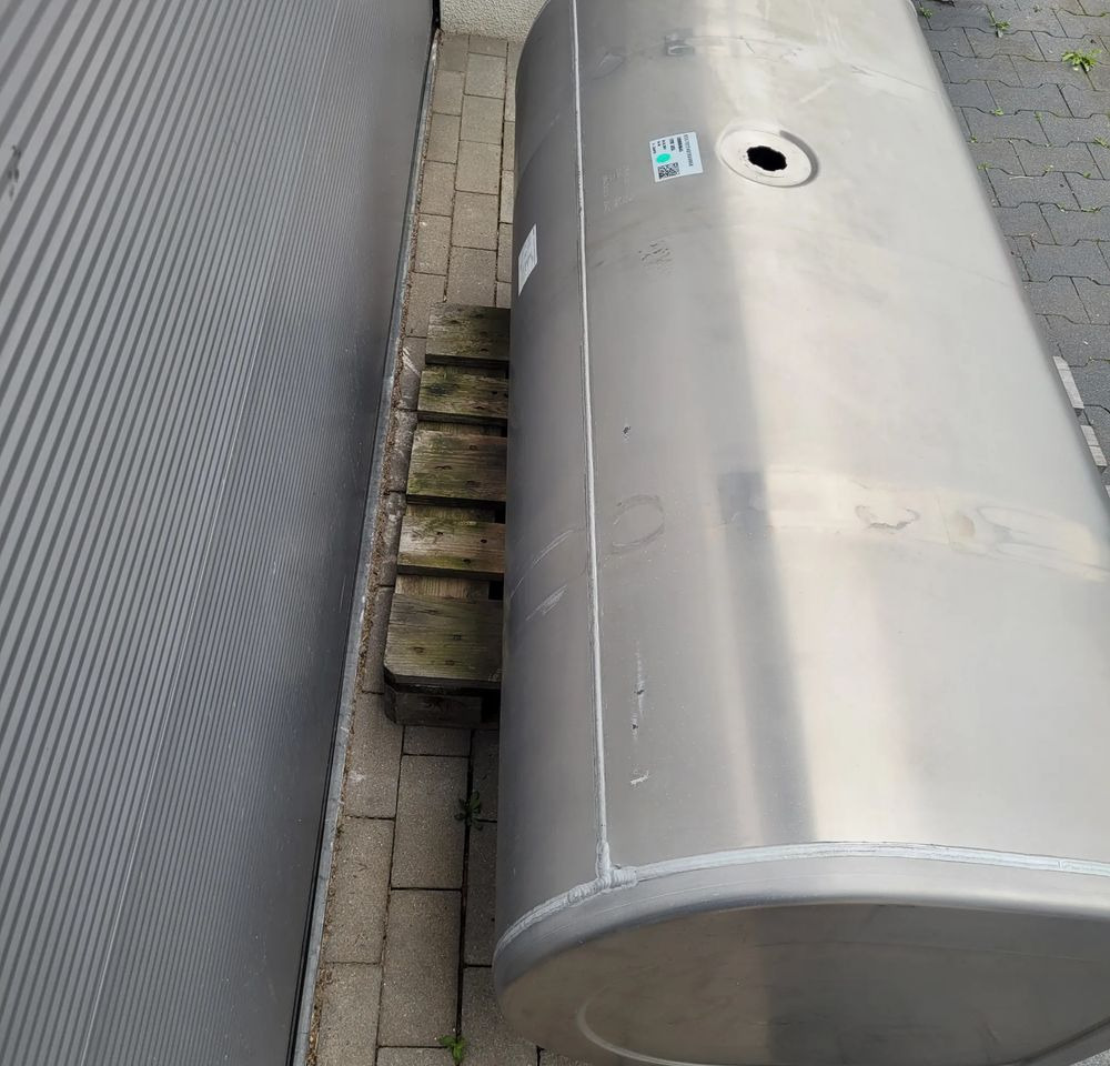 ZBIORNIK PALIWA VOLVO FH4 FH5 GAMA 160x55x68cm 505L 21516480 CHWALIM116 - Kraftstoffaufbereitung/ Kraftstoffförderung für LKW: das Bild 5 ZBIORNIK PALIWA VOLVO FH4 FH5 GAMA 160x55x68cm 505L 21516480 CHWALIM116 - Kraftstoffaufbereitung/ Kraftstoffförderung für LKW: das Bild 5