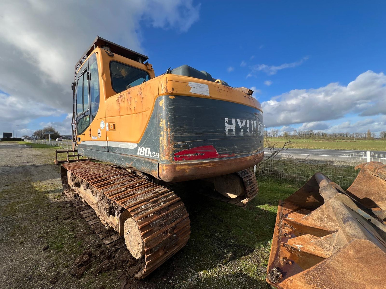 HYUNDAI ROBEX180L0-9 - Kettenbagger: das Bild 2 HYUNDAI ROBEX180L0-9 - Kettenbagger: das Bild 2