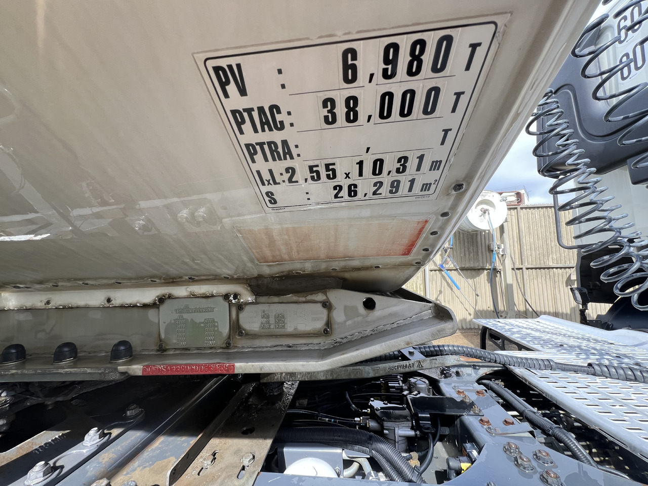 Maisonneue - Tankauflieger: das Bild 3 Maisonneue - Tankauflieger: das Bild 3