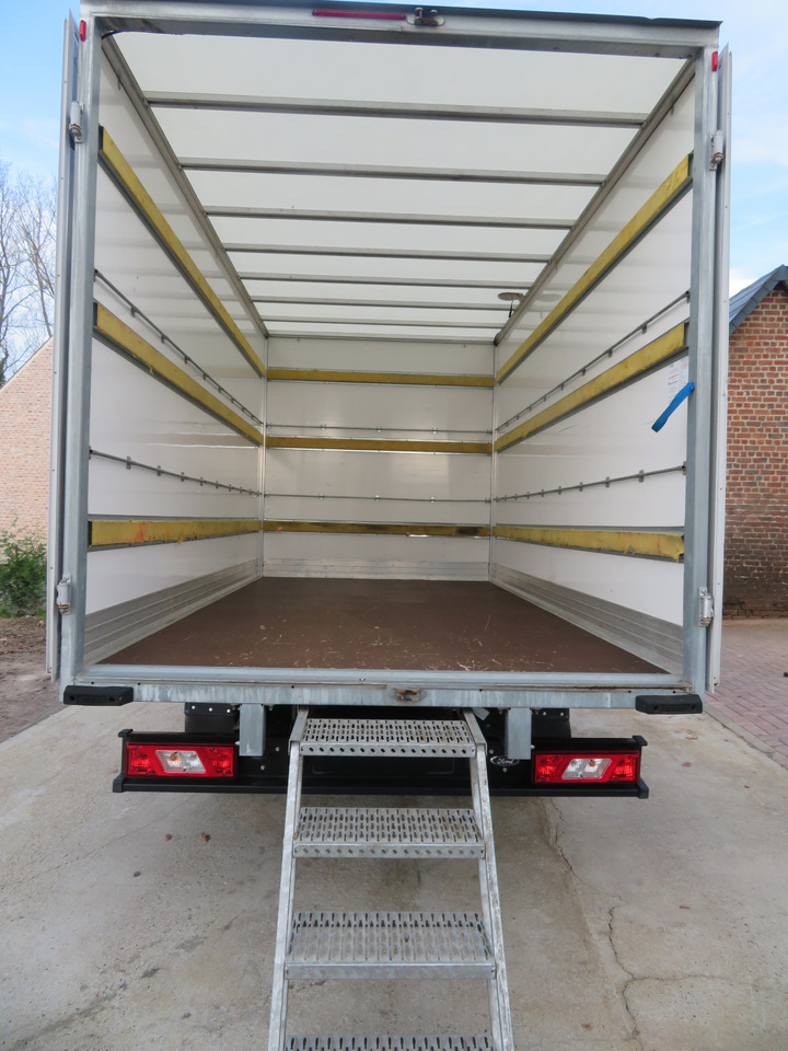 Koffer Transporter Ford Transit 2.0TDCi: das Bild 10