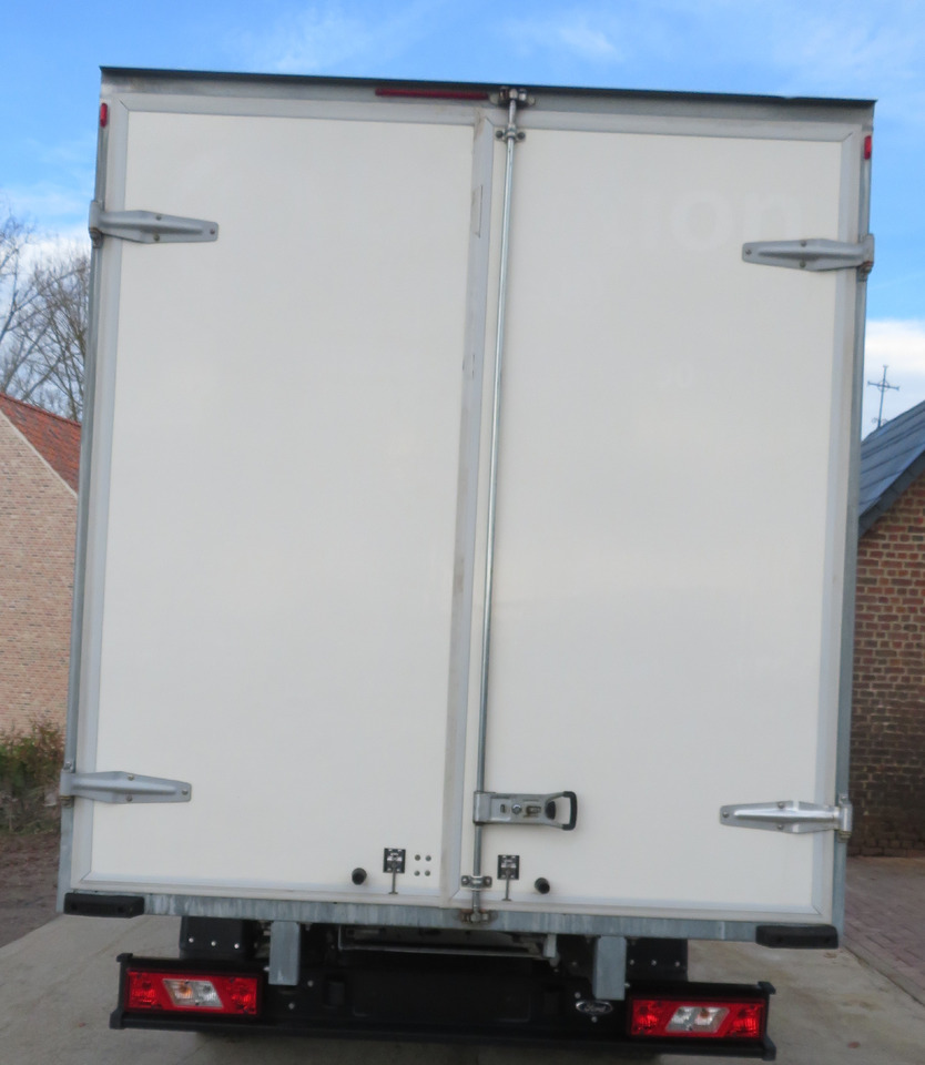 Koffer Transporter Ford Transit 2.0TDCi: das Bild 7