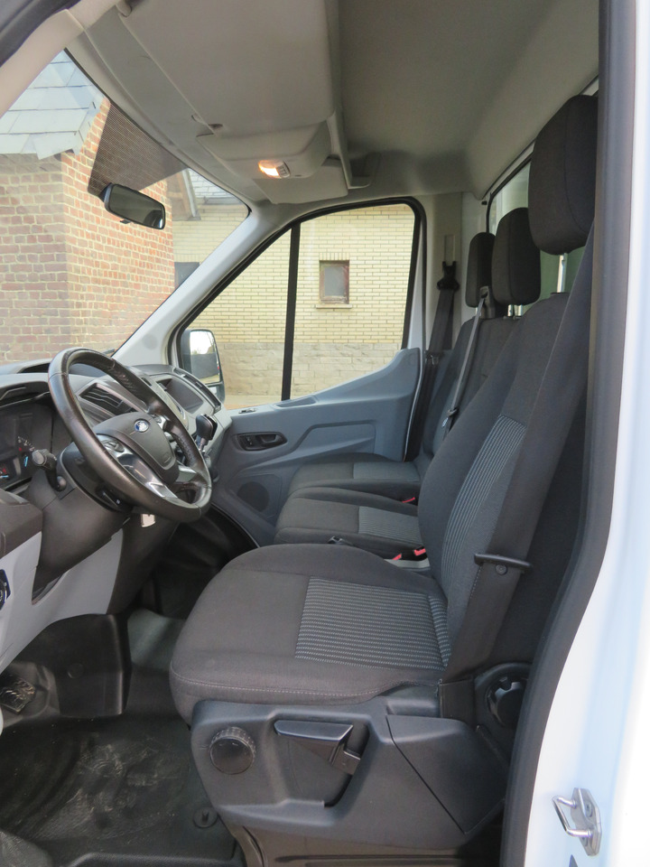 Koffer Transporter Ford Transit 2.0TDCi: das Bild 14