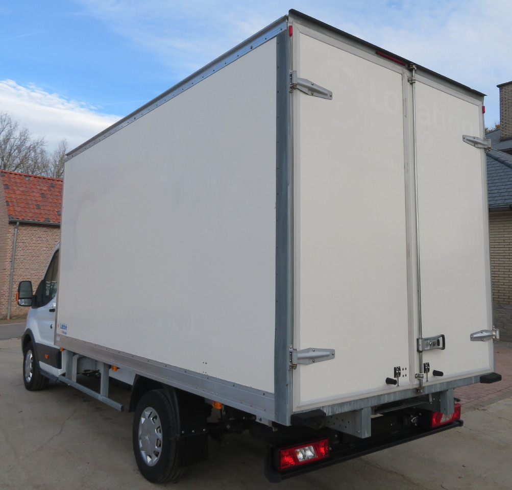 Koffer Transporter Ford Transit 2.0TDCi: das Bild 6
