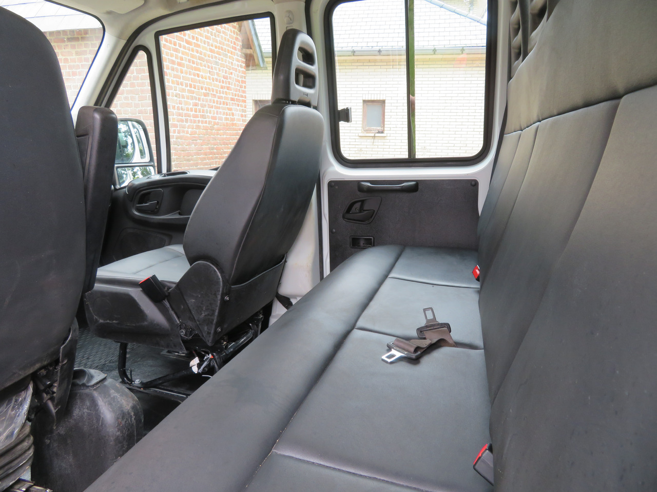Kipper Transporter, Transporter mit Doppelkabine IVECO Daily 35C16 3.0 Dubbel cabine: das Bild 11