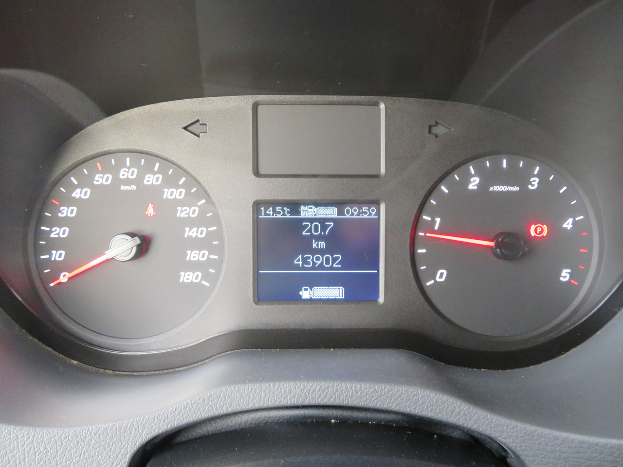 Kleintransporter Mercedes-Benz Sprinter 311CDi: das Bild 18 Kleintransporter Mercedes-Benz Sprinter 311CDi: das Bild 18