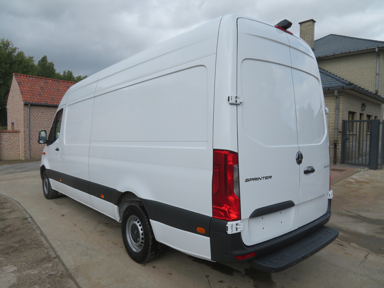 Mercedes-Benz Sprinter 317cdi - A3H2 - Kastenwagen: das Bild 5 Mercedes-Benz Sprinter 317cdi - A3H2 - Kastenwagen: das Bild 5