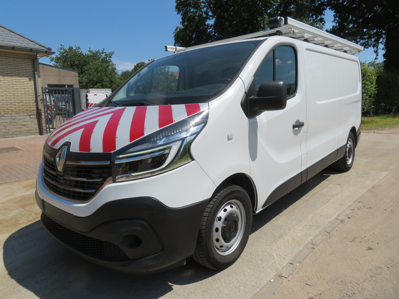 RENAULT Trafic 2.0dCi - L2H1 - Kleintransporter: das Bild 3 RENAULT Trafic 2.0dCi - L2H1 - Kleintransporter: das Bild 3