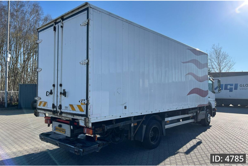 Mercedes-Benz Atego 1318 Day Cab, Euro 5, BDF / EPS automatic / DHOLLANDIA 2000KG - Containerwagen/ Wechselfahrgestell LKW: das Bild 3 Mercedes-Benz Atego 1318 Day Cab, Euro 5, BDF / EPS automatic / DHOLLANDIA 2000KG - Containerwagen/ Wechselfahrgestell LKW: das Bild 3