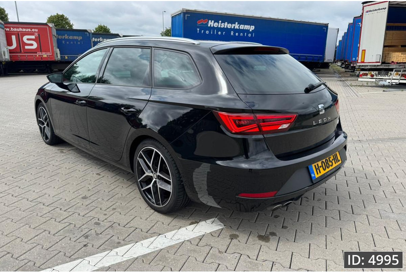 SEAT Leon ST FR 2.0 Euro 6, DSG/Pano/Camera/Keyless/Extra winterset - PKW: das Bild 2 SEAT Leon ST FR 2.0 Euro 6, DSG/Pano/Camera/Keyless/Extra winterset - PKW: das Bild 2