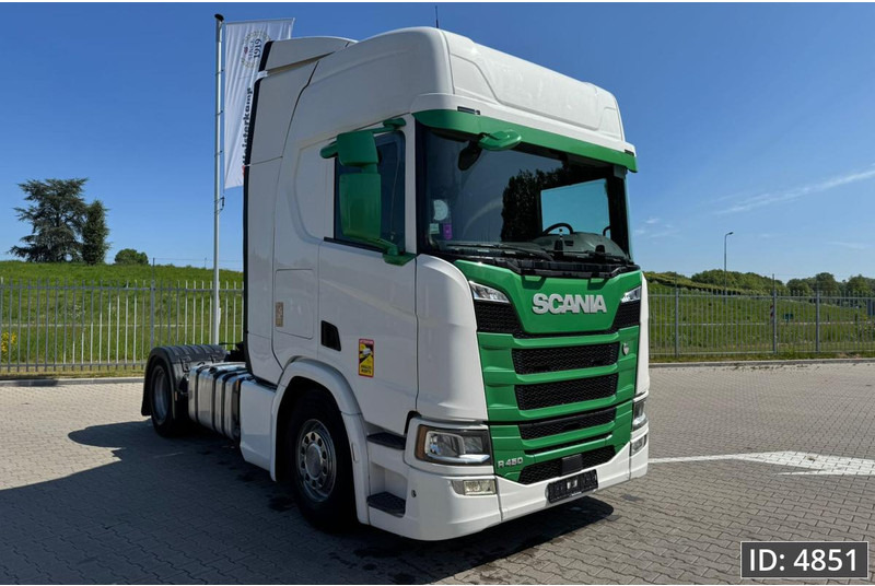 Scania R450 Topline, Euro 6, / Retarder / Standklima / 2x Tank, Intarder - Sattelzugmaschine: das Bild 4 Scania R450 Topline, Euro 6, / Retarder / Standklima / 2x Tank, Intarder - Sattelzugmaschine: das Bild 4