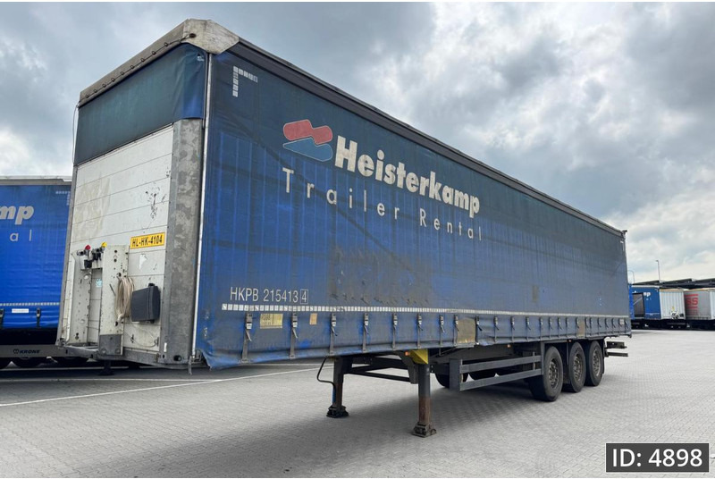Schmitz Cargobull SCB*S3T / Disk brakes / Huckepack - Planenauflieger: das Bild 1 Schmitz Cargobull SCB*S3T / Disk brakes / Huckepack - Planenauflieger: das Bild 1
