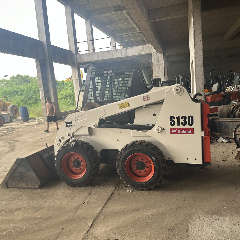 BOBCAT S130 Skid Steer Loader Click for Discount - Kompaktlader: das Bild 4 BOBCAT S130 Skid Steer Loader Click for Discount - Kompaktlader: das Bild 4