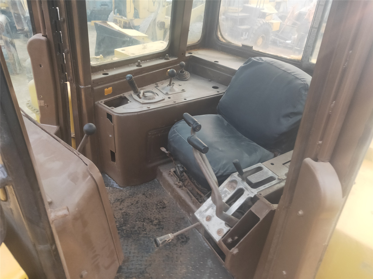 CATERPILLAR D9N Bulldozer Click Here for Discount - Baumaschine: das Bild 3 CATERPILLAR D9N Bulldozer Click Here for Discount - Baumaschine: das Bild 3