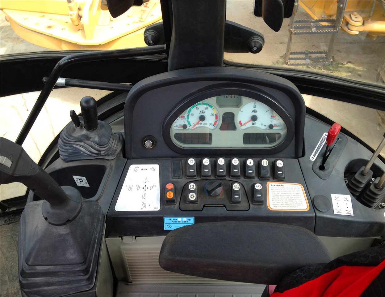 CAT 420F Backhoe Loader - Baggerlader: das Bild 5 CAT 420F Backhoe Loader - Baggerlader: das Bild 5