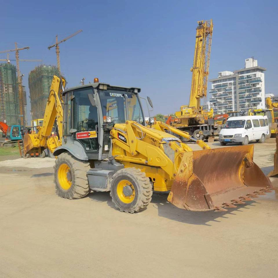 CATERPILLAR 420F - Baggerlader: das Bild 5 CATERPILLAR 420F - Baggerlader: das Bild 5