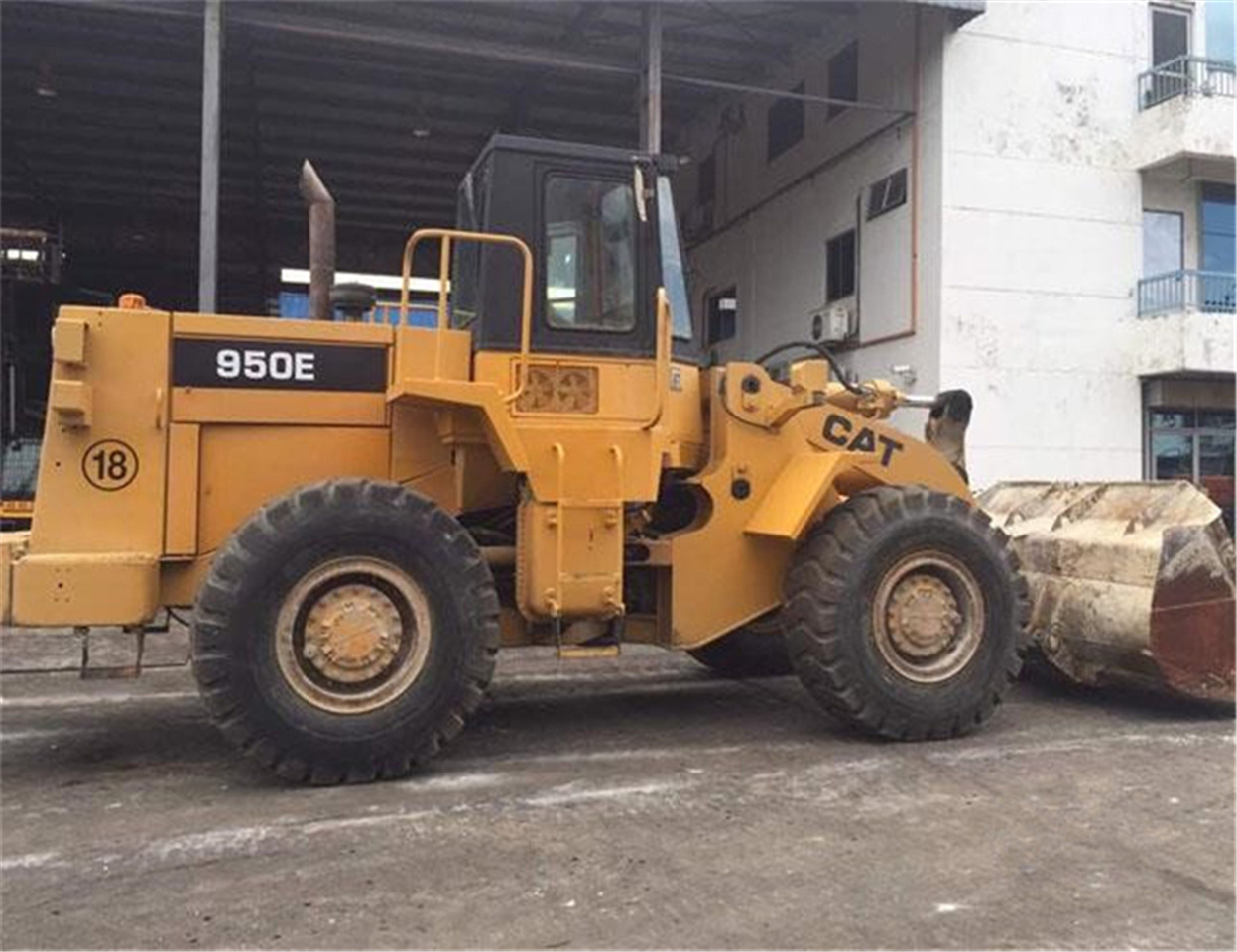 CATERPILLAR 950E - Kompaktlader: das Bild 3 CATERPILLAR 950E - Kompaktlader: das Bild 3