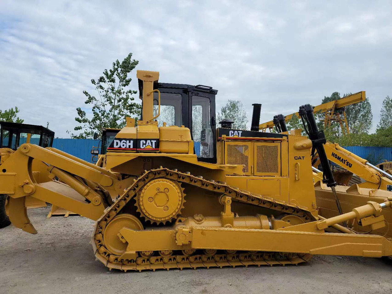 CATERPILLAR D6H - Bulldozer: das Bild 5 CATERPILLAR D6H - Bulldozer: das Bild 5