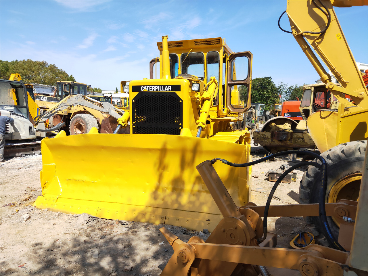 CATERPILLAR D8K - Bulldozer: das Bild 1 CATERPILLAR D8K - Bulldozer: das Bild 1