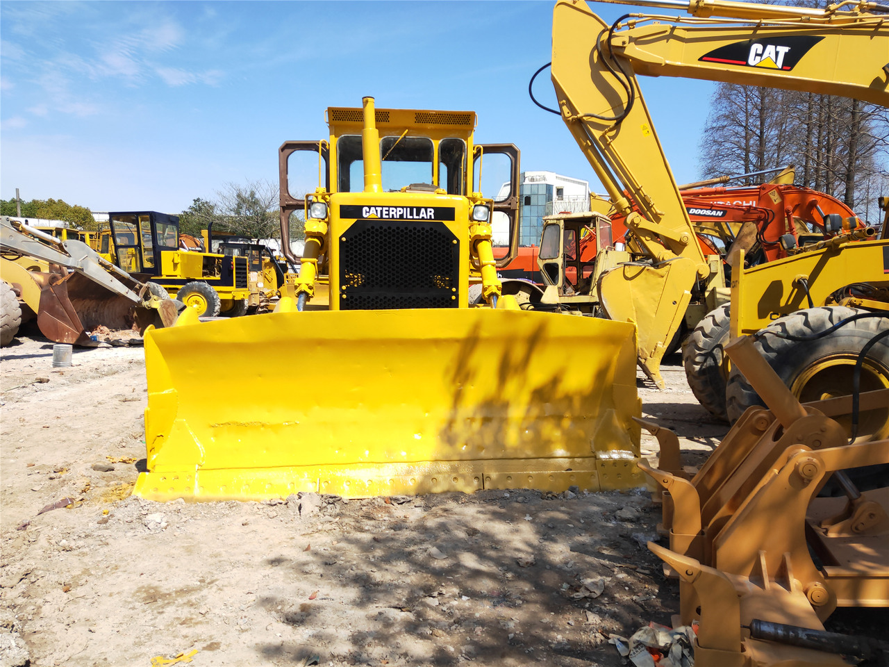 CATERPILLAR D8K - Bulldozer: das Bild 3 CATERPILLAR D8K - Bulldozer: das Bild 3