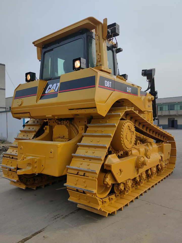 CATERPILLAR D8T - Bulldozer: das Bild 1 CATERPILLAR D8T - Bulldozer: das Bild 1
