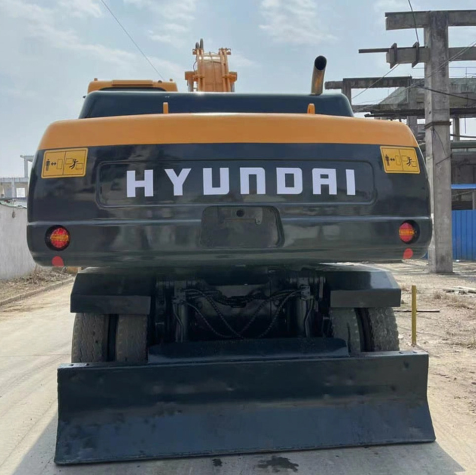 HYUNDAI R210W-9 - Radlader: das Bild 5 HYUNDAI R210W-9 - Radlader: das Bild 5