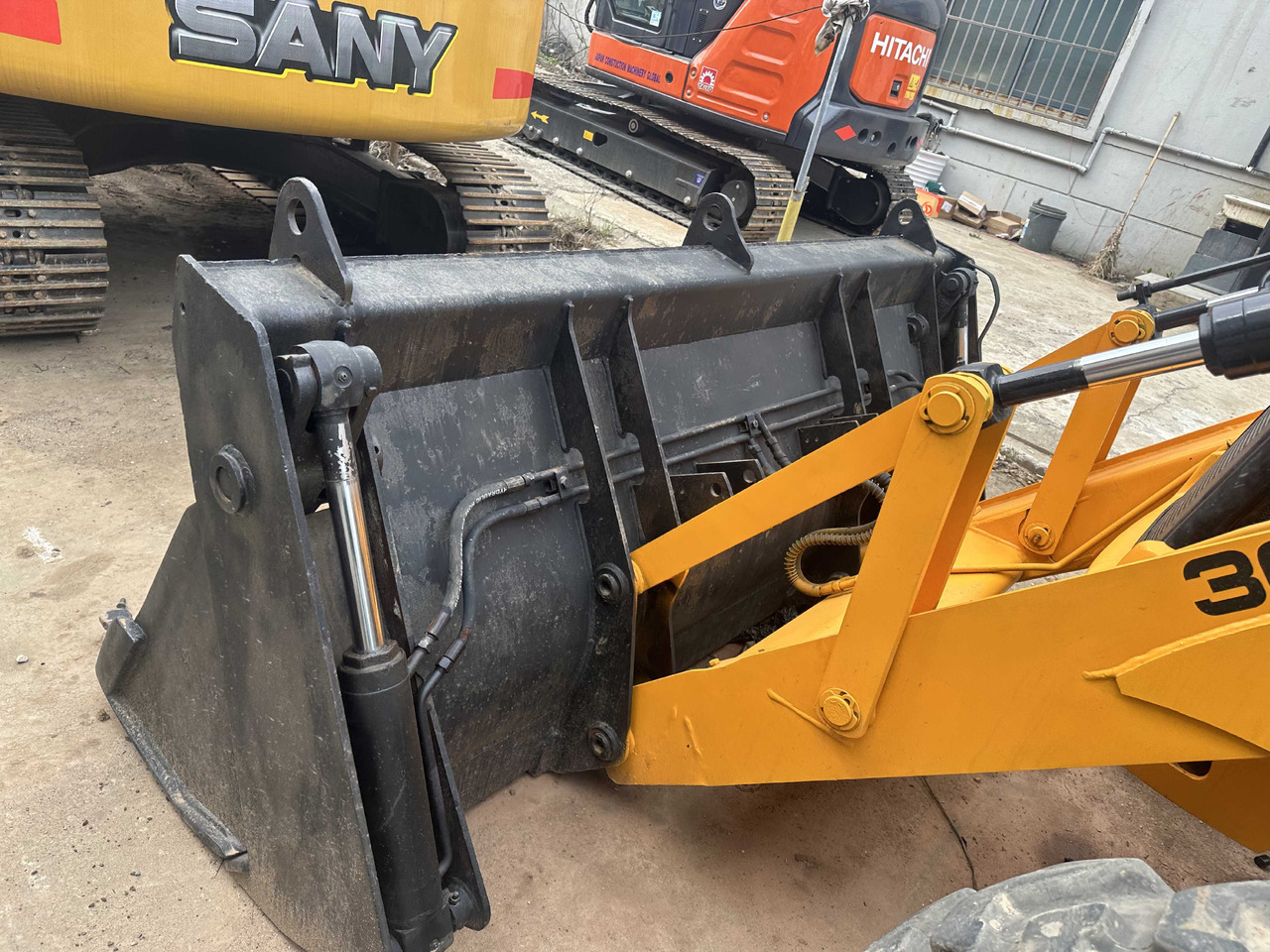 JCB Backhoe Loader - Baggerlader: das Bild 3 JCB Backhoe Loader - Baggerlader: das Bild 3