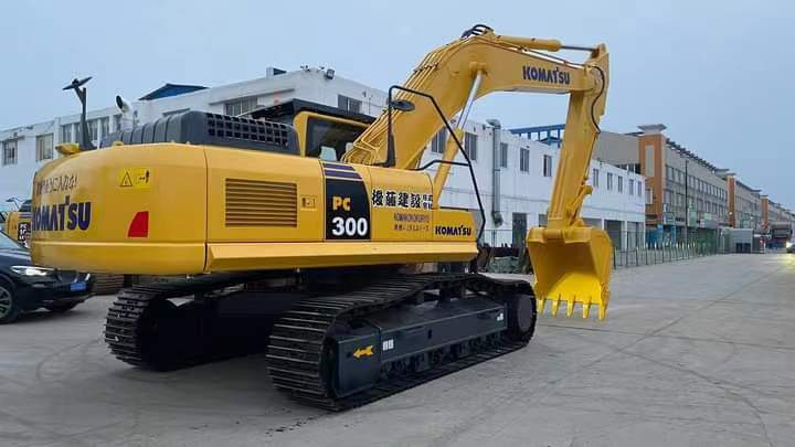 KOMATSU PC300-8 Excavator | Ultra Low Hours 4,200 | One Owner | Full Service History - Kettenbagger: das Bild 2 KOMATSU PC300-8 Excavator | Ultra Low Hours 4,200 | One Owner | Full Service History - Kettenbagger: das Bild 2