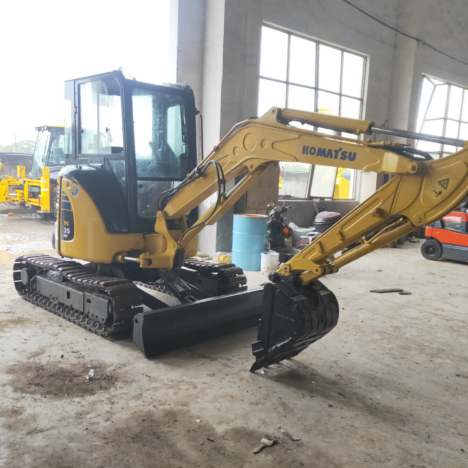 KOMATSU PC35 - Kettenbagger: das Bild 5 KOMATSU PC35 - Kettenbagger: das Bild 5