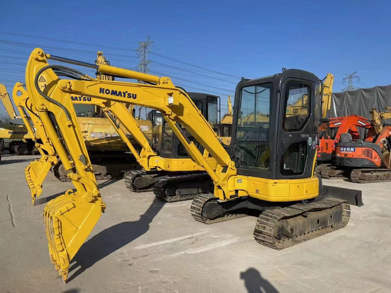 Komatsu PC35 - Kettenbagger: das Bild 1 Komatsu PC35 - Kettenbagger: das Bild 1
