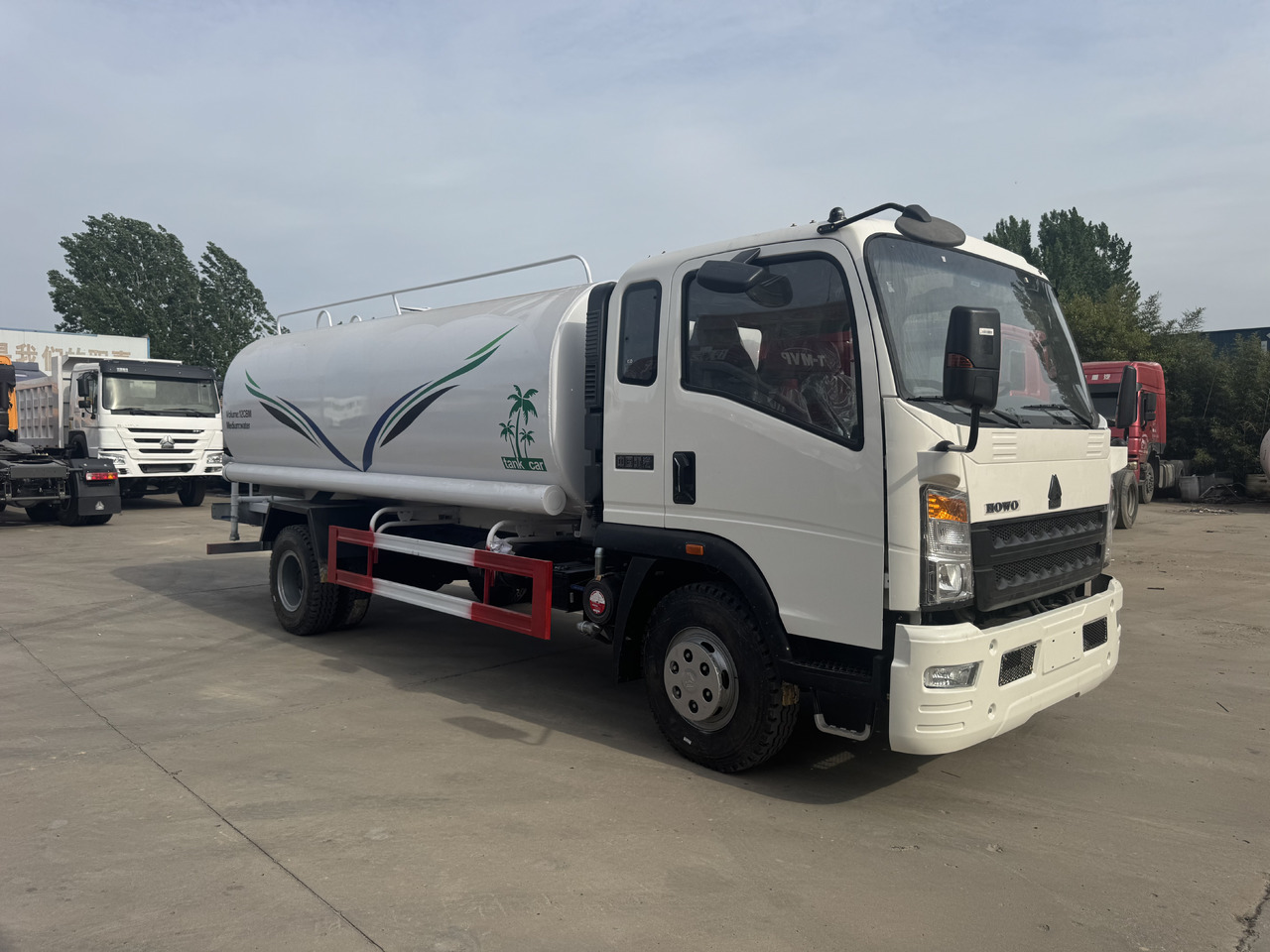 SINOTRUK Howo Water Tanker Click Here For DISCOUNT - Tankwagen: das Bild 5 SINOTRUK Howo Water Tanker Click Here For DISCOUNT - Tankwagen: das Bild 5