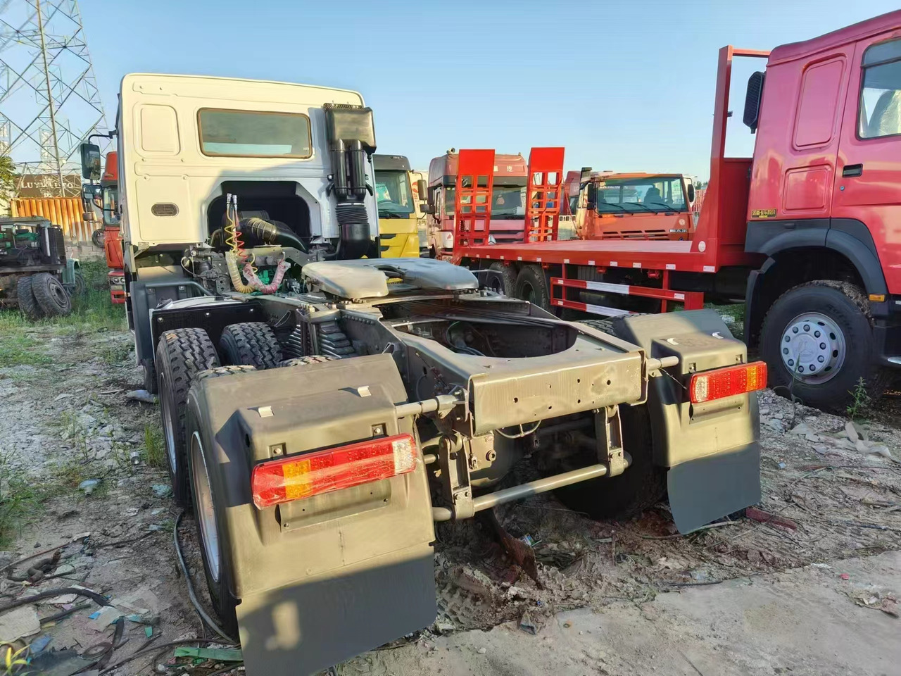 SINOTRUK HOWO 371 CLICK HERE FOR DISCOUNT - Sattelzugmaschine: das Bild 5 SINOTRUK HOWO 371 CLICK HERE FOR DISCOUNT - Sattelzugmaschine: das Bild 5