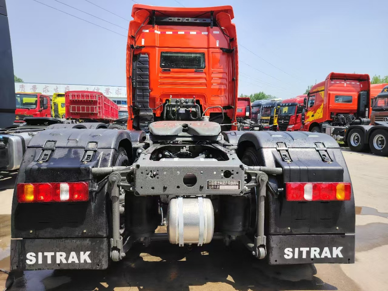 SINOTRUK SITRAK CLICK HERE FOR DISCOUNT - Sattelzugmaschine: das Bild 5 SINOTRUK SITRAK CLICK HERE FOR DISCOUNT - Sattelzugmaschine: das Bild 5