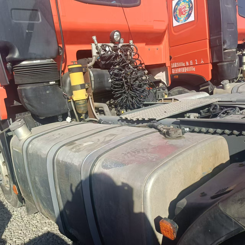 SINOTRUK TH7 CLICK HERE FOR DISCOUNT - Sattelzugmaschine: das Bild 5 SINOTRUK TH7 CLICK HERE FOR DISCOUNT - Sattelzugmaschine: das Bild 5