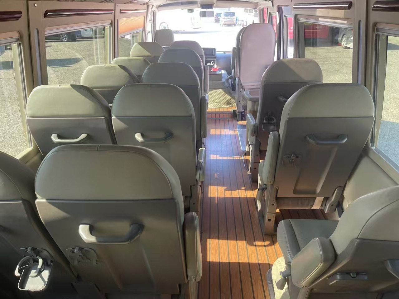 TOYOTA Mini Bus 23 Seats Click Here for Discount - Reisebus: das Bild 5 TOYOTA Mini Bus 23 Seats Click Here for Discount - Reisebus: das Bild 5