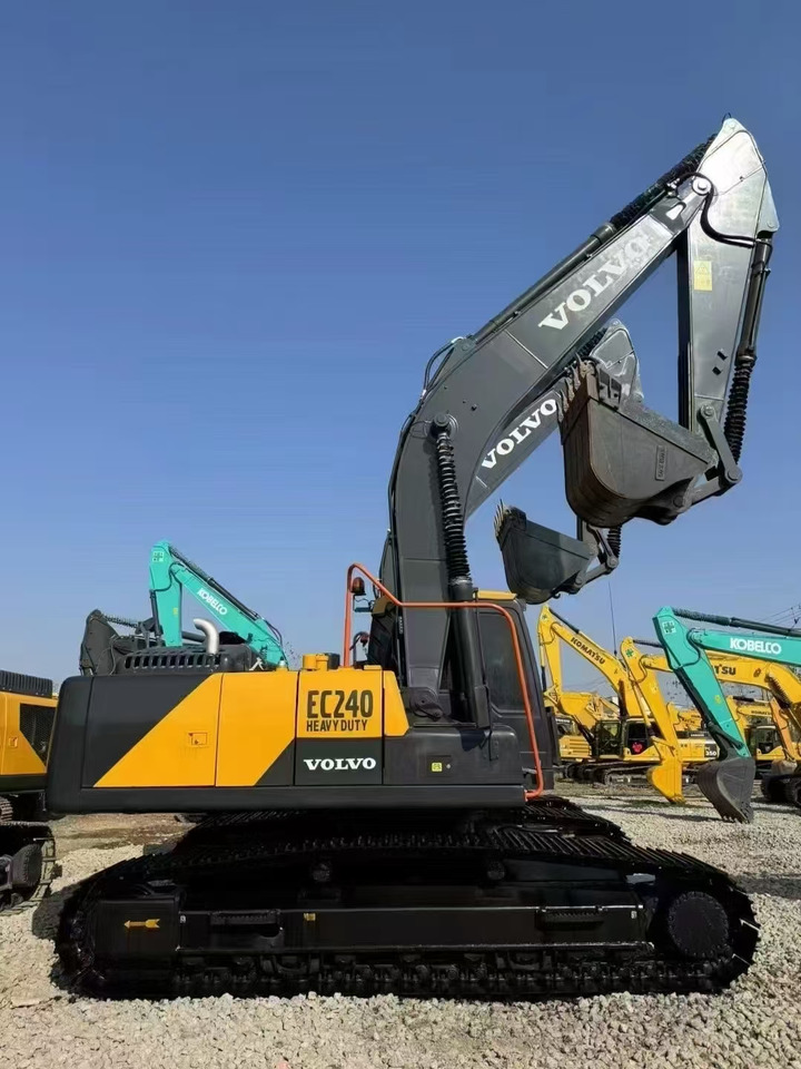 Kettenbagger VOLVO EC240: das Bild 1