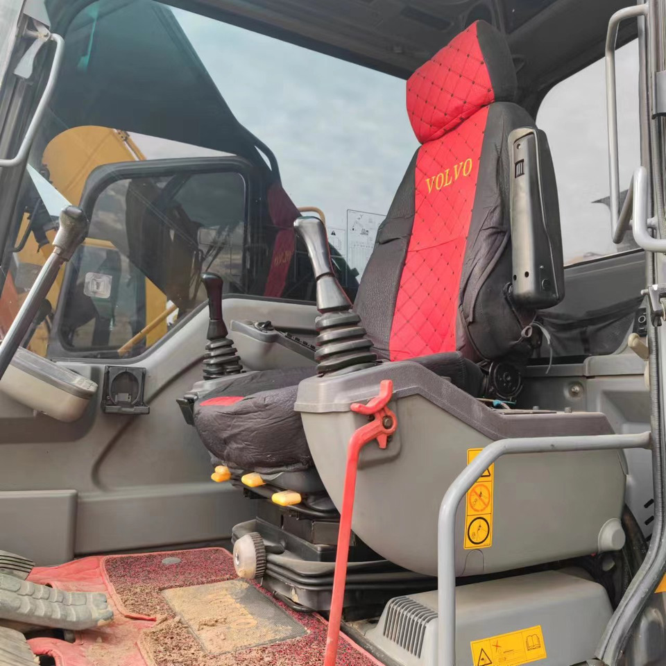 VOLVO Excavator EC240 Click for Discount - Kettenbagger: das Bild 4 VOLVO Excavator EC240 Click for Discount - Kettenbagger: das Bild 4