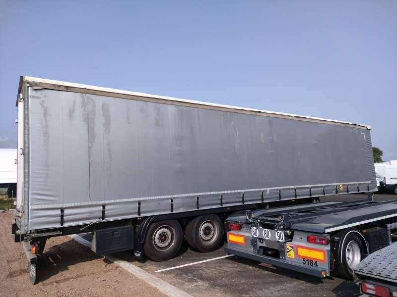 Semi-remorque 3 Essieux 38 TONNES HAYON 2 PORTES AR COFFRE A PALETTES - Planenauflieger: das Bild 2 Semi-remorque 3 Essieux 38 TONNES HAYON 2 PORTES AR COFFRE A PALETTES - Planenauflieger: das Bild 2