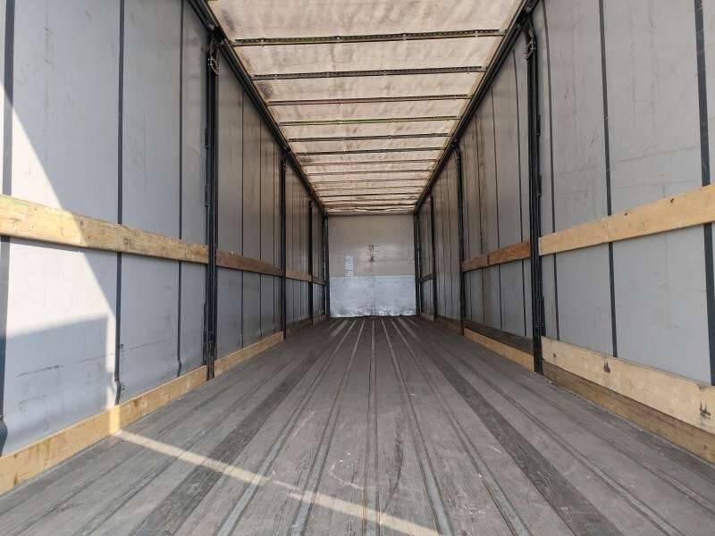 Semi-remorque 3 Essieux 38 TONNES HAYON 2 PORTES AR COFFRE A PALETTES - Planenauflieger: das Bild 5 Semi-remorque 3 Essieux 38 TONNES HAYON 2 PORTES AR COFFRE A PALETTES - Planenauflieger: das Bild 5