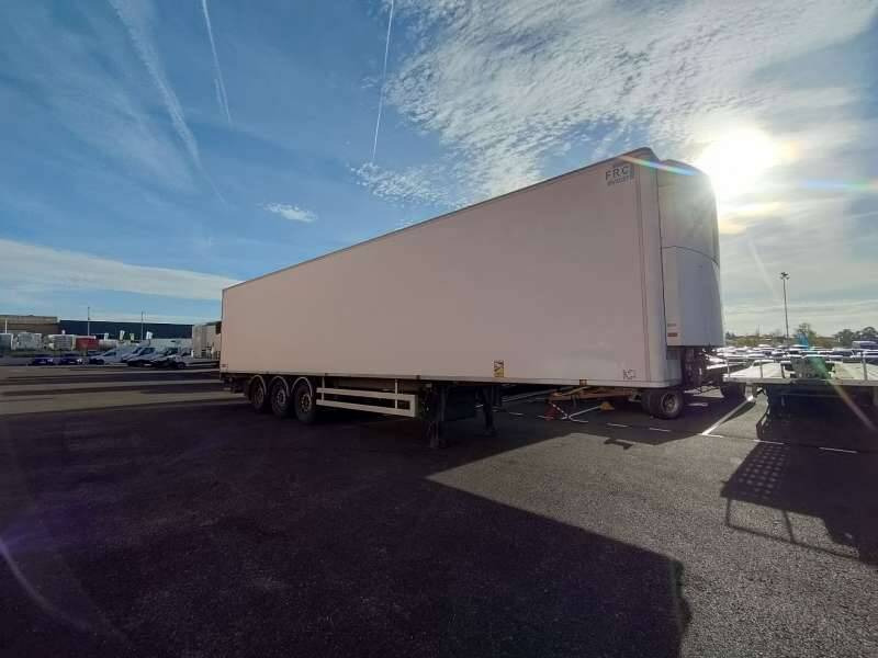 Semi-remorque 3 Essieux 38 TONNES HAYON CAISSE CHEREAU GROUPE CARRIER VECTOR 1550 - Kühlkoffer Auflieger: das Bild 1 Semi-remorque 3 Essieux 38 TONNES HAYON CAISSE CHEREAU GROUPE CARRIER VECTOR 1550 - Kühlkoffer Auflieger: das Bild 1