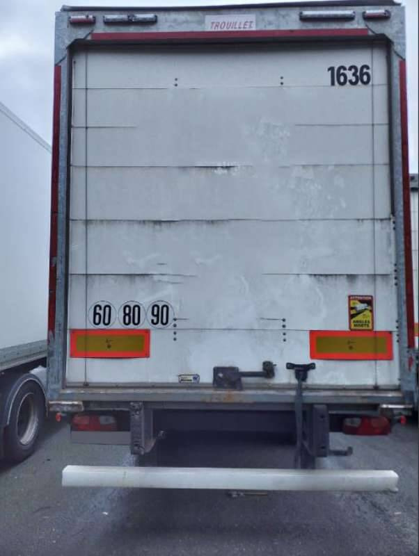 Semi-remorque 3 Essieux SEMI RECONDITONNEE -38 TONNES PORTE RELEVANTE - Koffer Auflieger: das Bild 3 Semi-remorque 3 Essieux SEMI RECONDITONNEE -38 TONNES PORTE RELEVANTE - Koffer Auflieger: das Bild 3