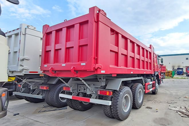 SINOTRUK New Sinotruk Howo 340 Tipper Trucks for Sale in Mali - Kipper: das Bild 3 SINOTRUK New Sinotruk Howo 340 Tipper Trucks for Sale in Mali - Kipper: das Bild 3