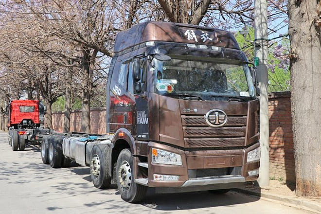 FAWA FAW Truck J6P New Model for Sale in Sierra Leone - Sattelzugmaschine: das Bild 1 FAWA FAW Truck J6P New Model for Sale in Sierra Leone - Sattelzugmaschine: das Bild 1