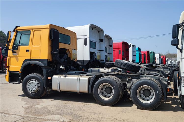 SINOTRUK CNHTC Howo Truck Tractor 400 HP 10 Wheeler for Sale In Malawi - Sattelzugmaschine: das Bild 2 SINOTRUK CNHTC Howo Truck Tractor 400 HP 10 Wheeler for Sale In Malawi - Sattelzugmaschine: das Bild 2