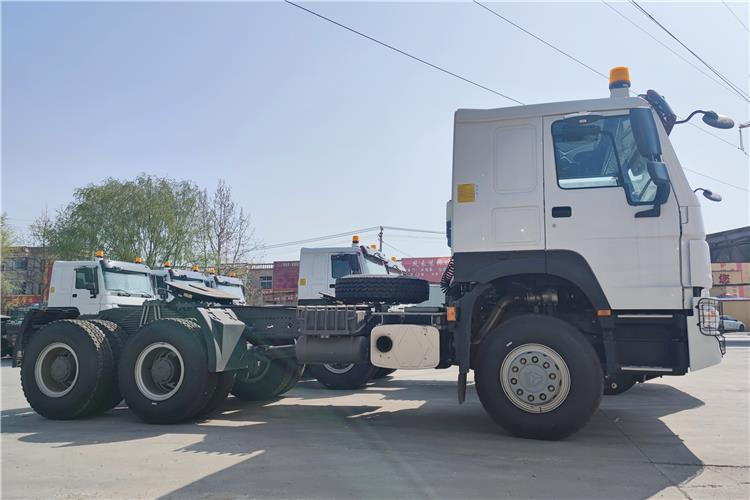 SINOTRUK Howo New Model 430HP Truck Tractor Price In Mauritania - Sattelzugmaschine: das Bild 2 SINOTRUK Howo New Model 430HP Truck Tractor Price In Mauritania - Sattelzugmaschine: das Bild 2