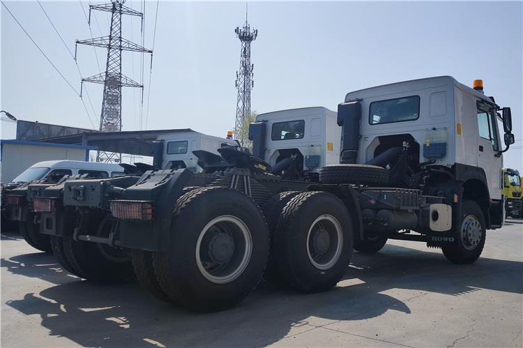 SINOTRUK Howo New Model 430HP Truck Tractor Price In Mauritania - Sattelzugmaschine: das Bild 3 SINOTRUK Howo New Model 430HP Truck Tractor Price In Mauritania - Sattelzugmaschine: das Bild 3
